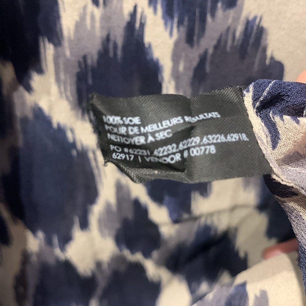 Club Monaco 100% Silk Chiffon Top - Picture 5 of 5